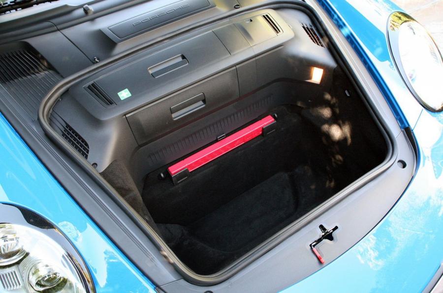  Porsche 911 Carrera Speedster 2011 года  (фото 79 из 108)
